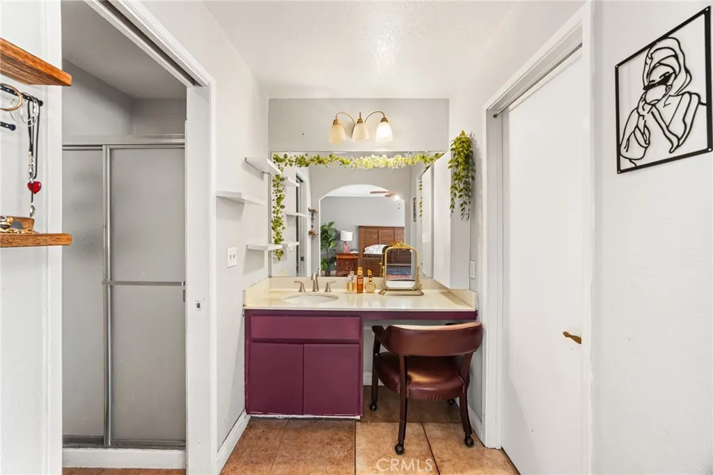 1772 Aspen Village