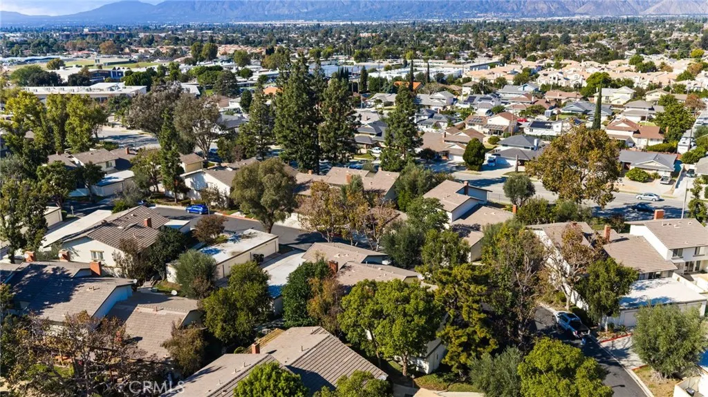 1772 Aspen Village