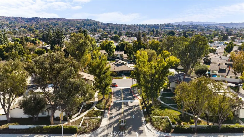 1772 Aspen Village