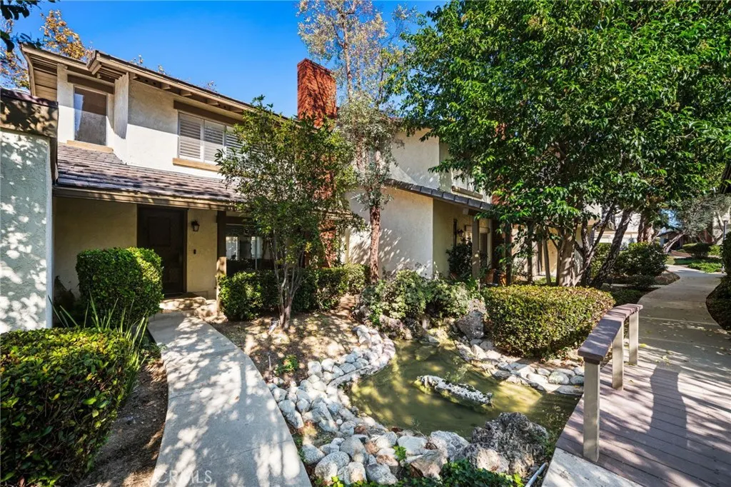 1772 Aspen Village