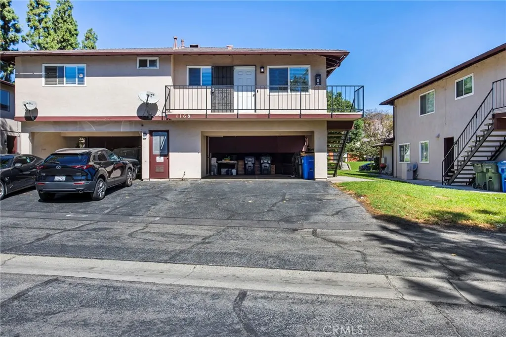 1168 W Calle Del Sol, #4