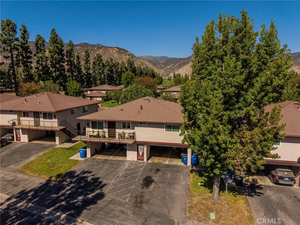 1168 W Calle Del Sol, #4