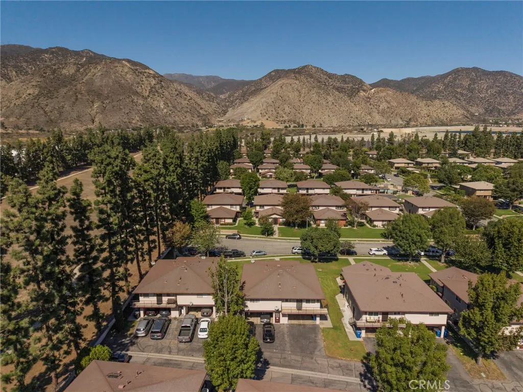 1168 W Calle Del Sol, #4