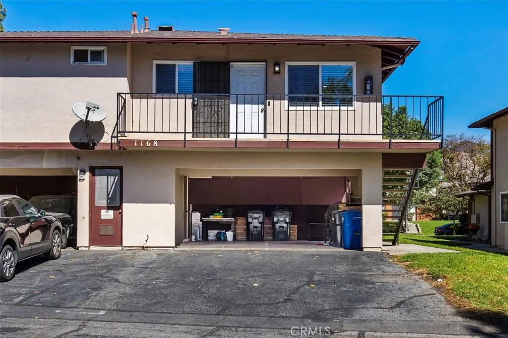 1168 W Calle Del Sol, #4