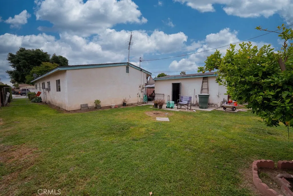 427 N Walnuthaven Drive