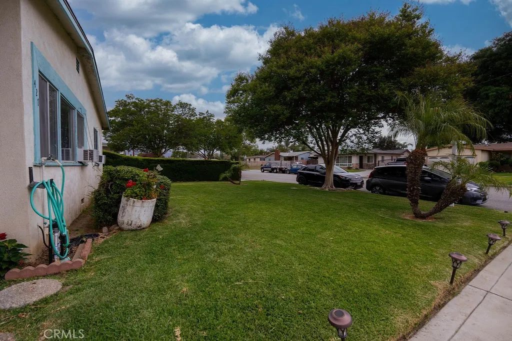 427 N Walnuthaven Drive