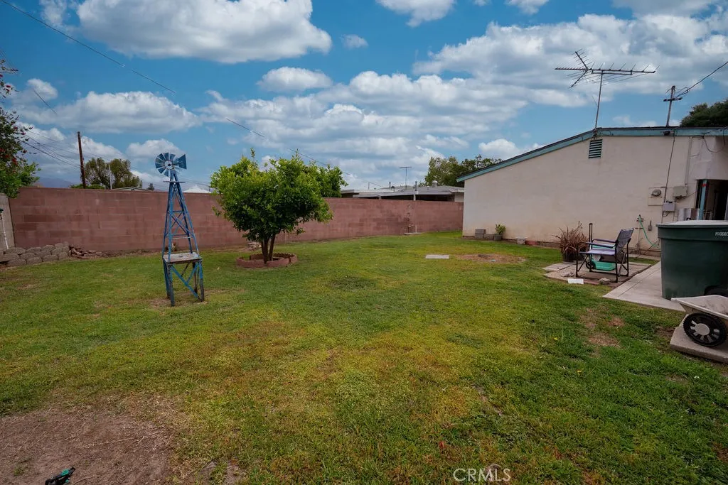 427 N Walnuthaven Drive