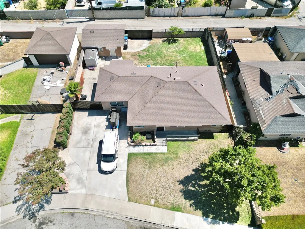 732 James Place