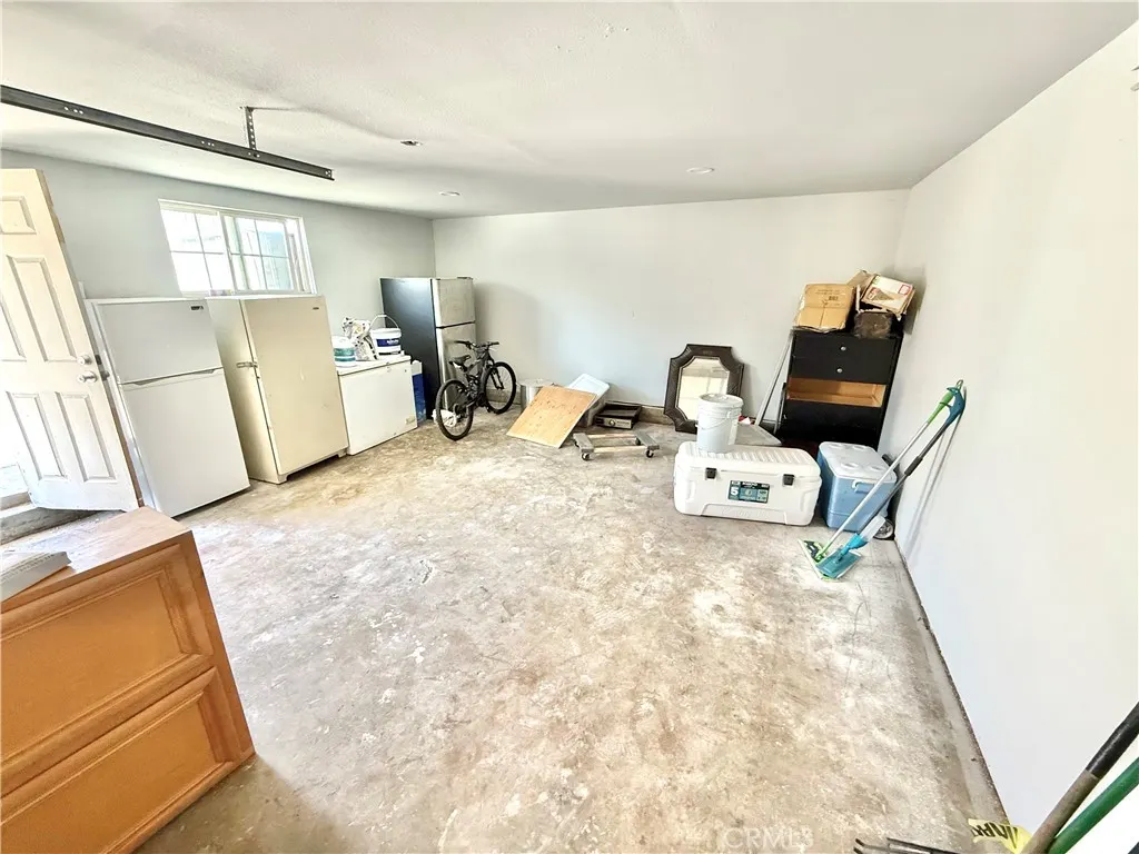 732 James Place