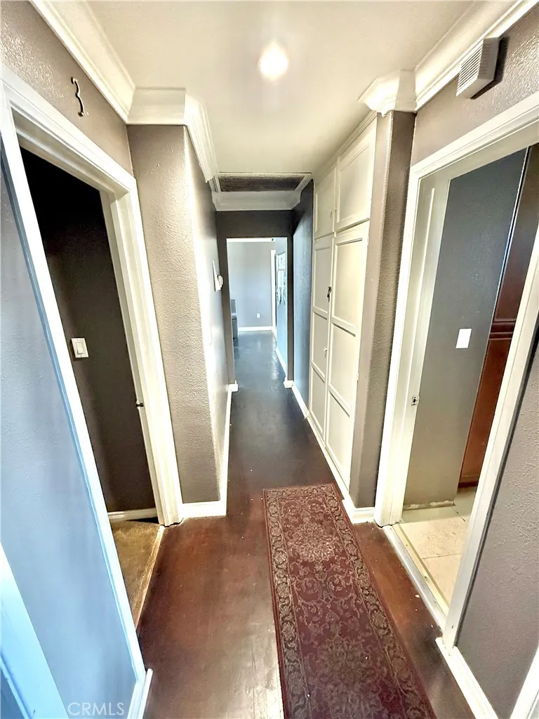 732 James Place