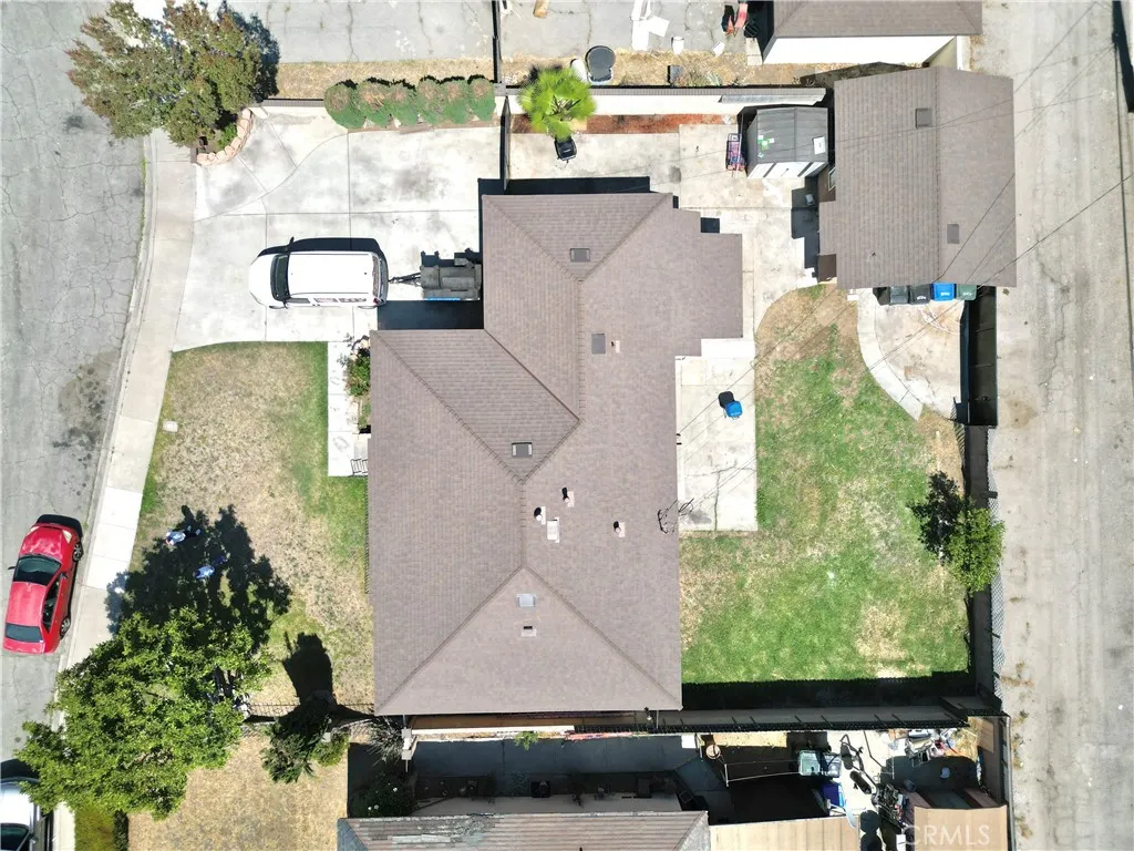 732 James Place
