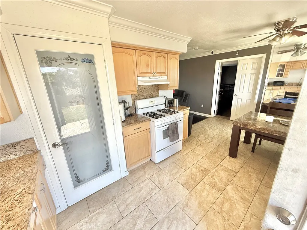 732 James Place