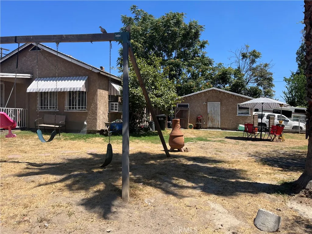 3606 Beuville Avenue