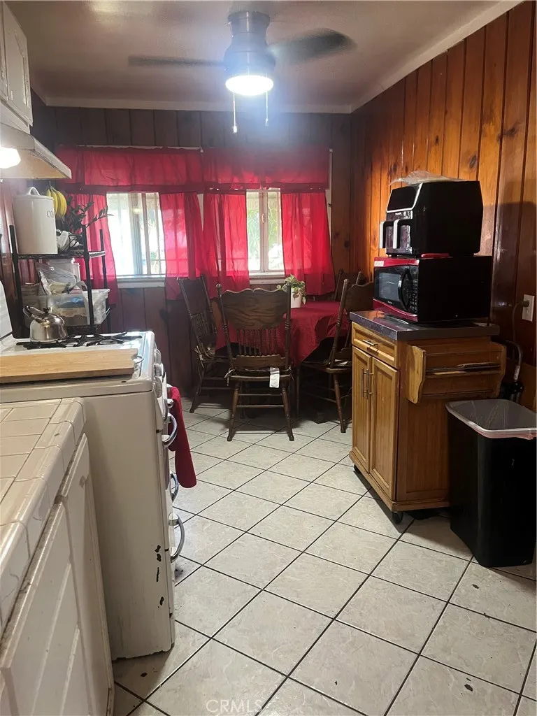 3606 Beuville Avenue