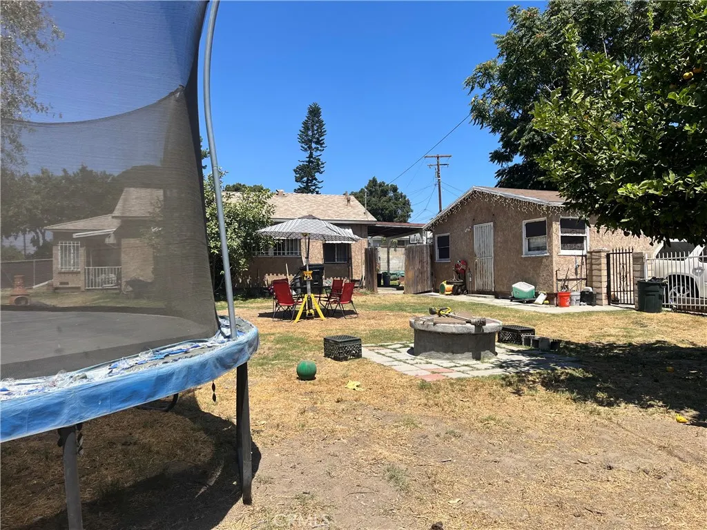 3606 Beuville Avenue