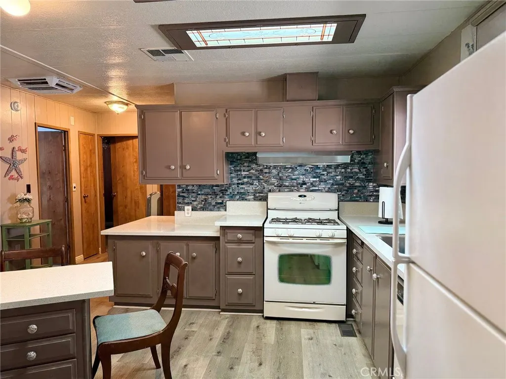 1045 N Azusa Ave, #44