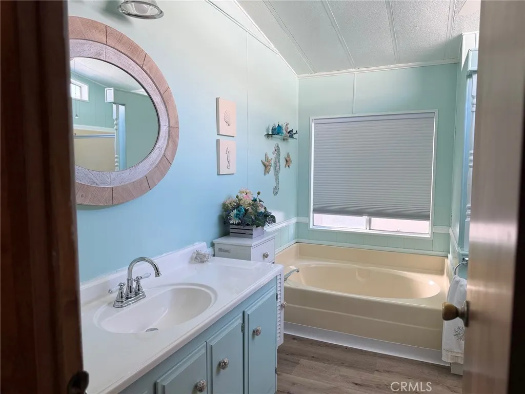 1045 N Azusa Ave, #44