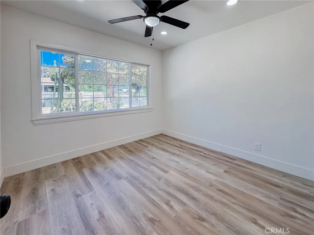 765 W Lexington Avenue