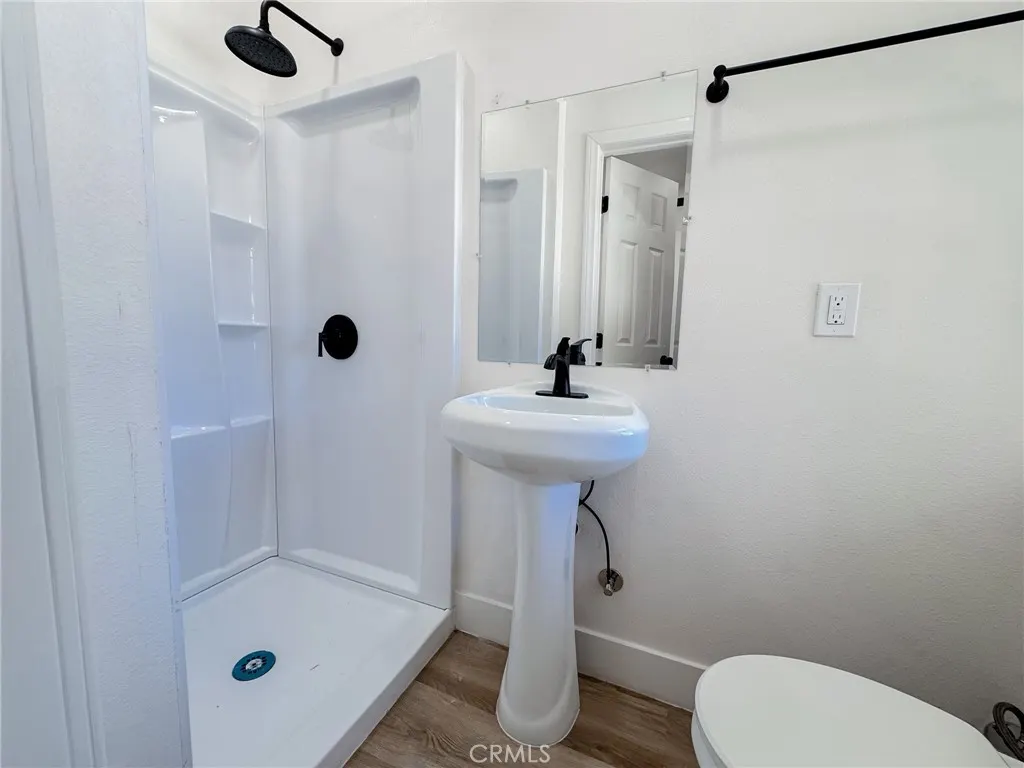 765 W Lexington Avenue