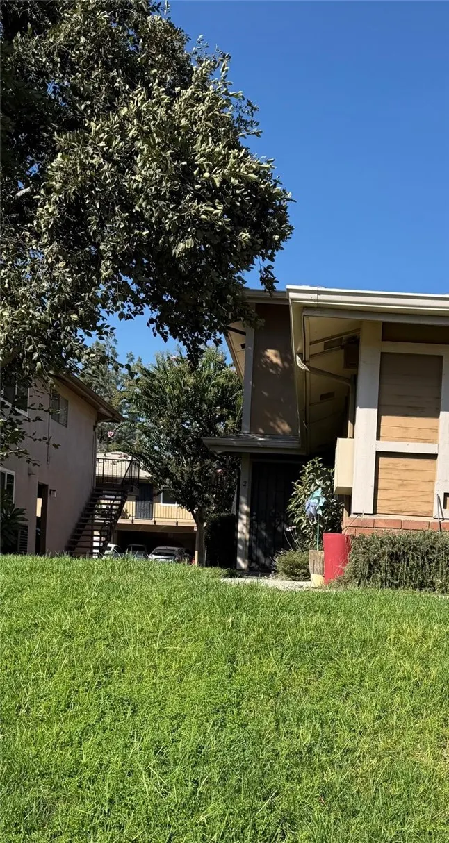 1005 W Sierra Madre Avenue, #2