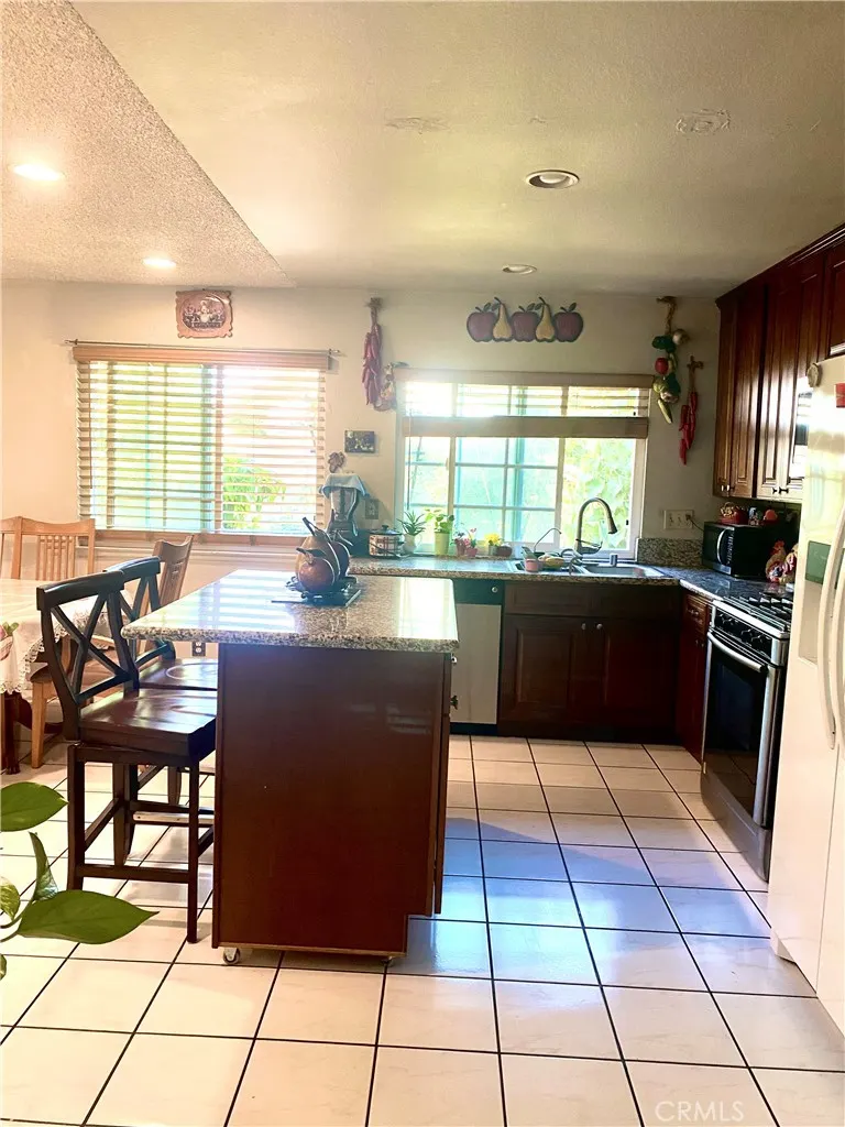 1949 S Palm Place