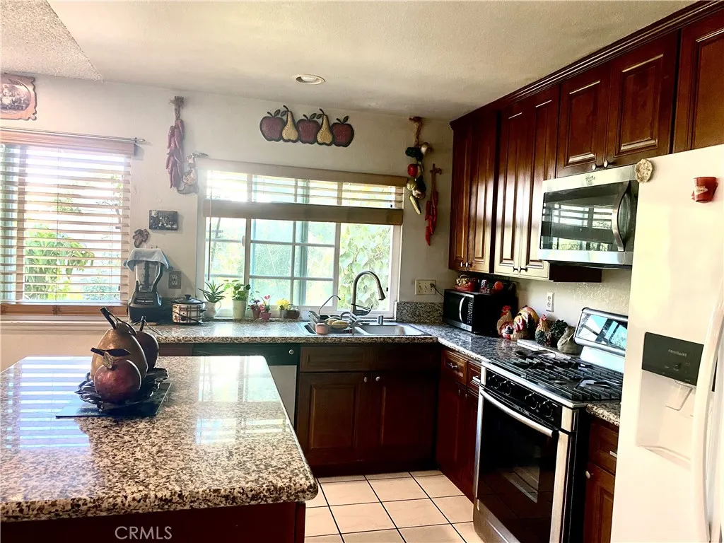 1949 S Palm Place