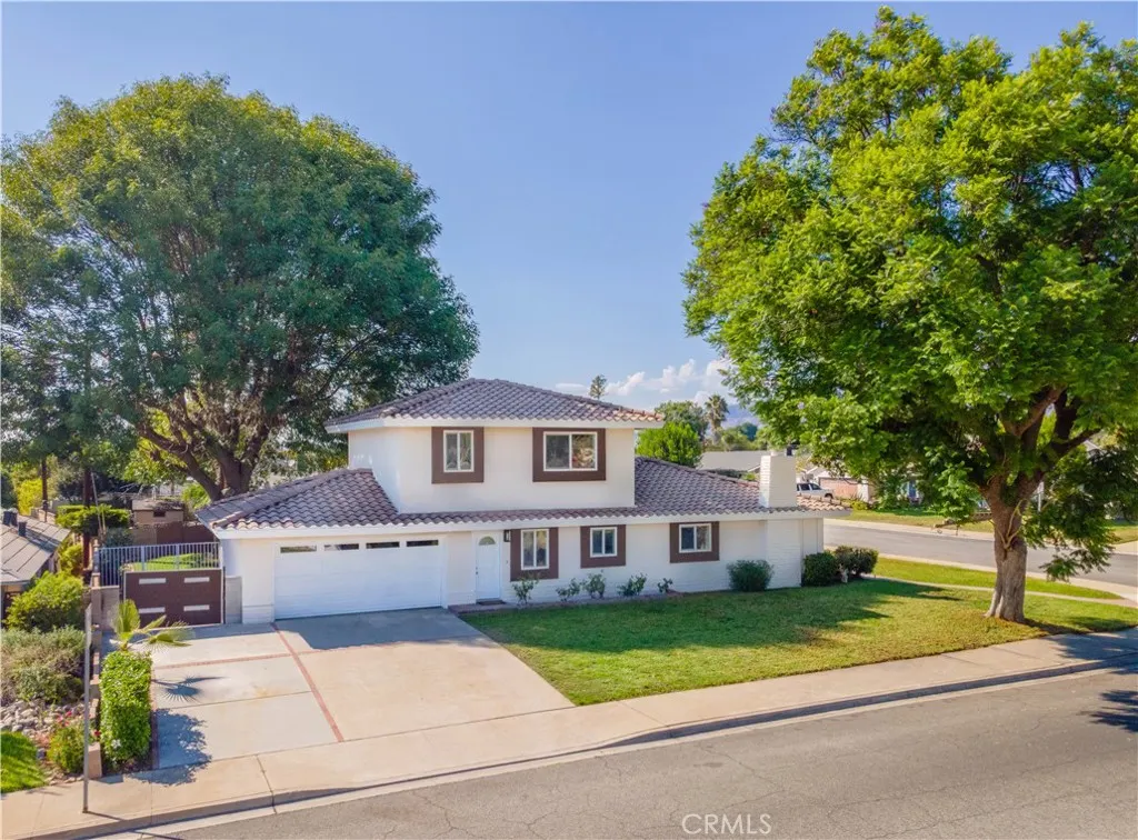 306 Ivy Court