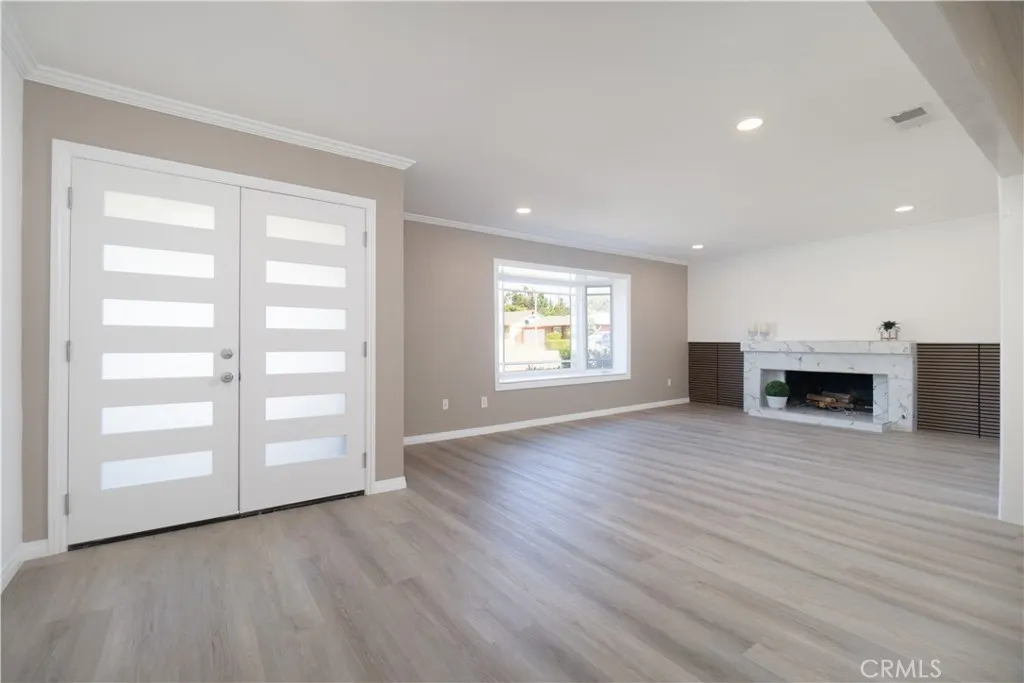 306 Ivy Court