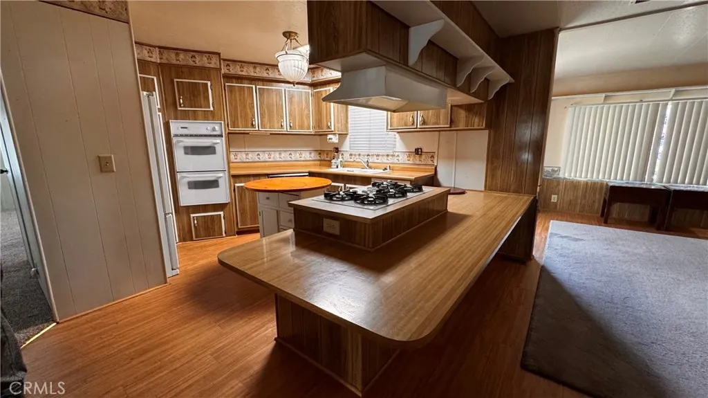 3800 3800 Bradford, #293