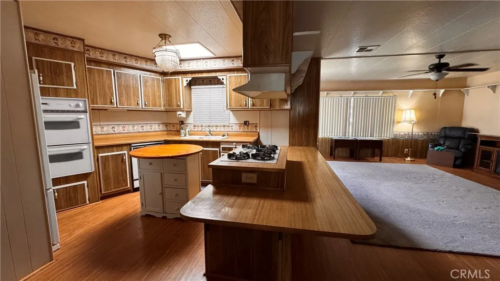 3800 3800 Bradford, #293