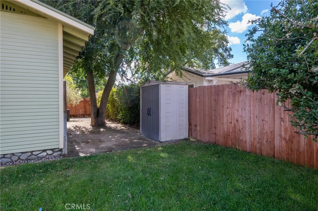 573 E Kingsley Avenue