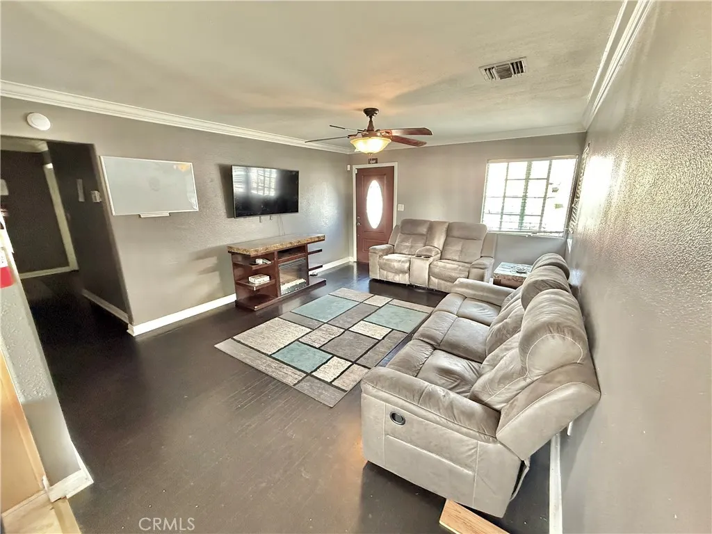 732 James Place