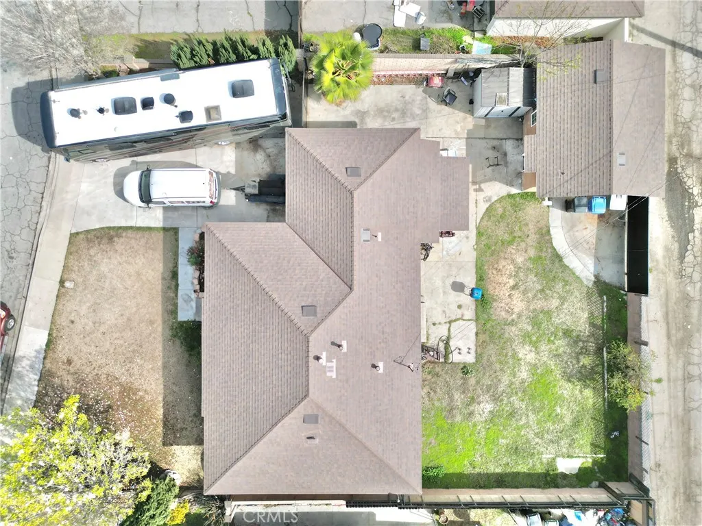 732 James Place