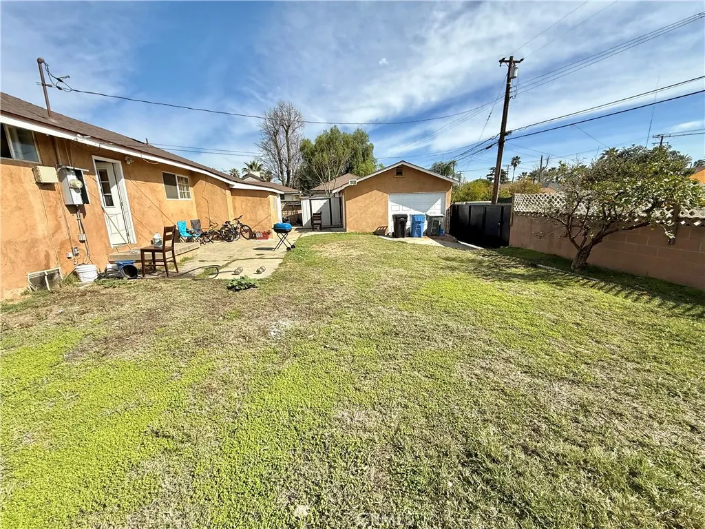 732 James Place