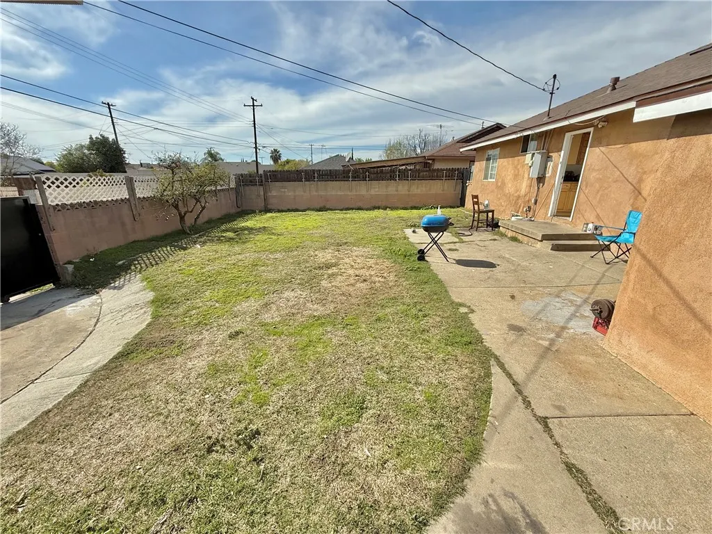 732 James Place