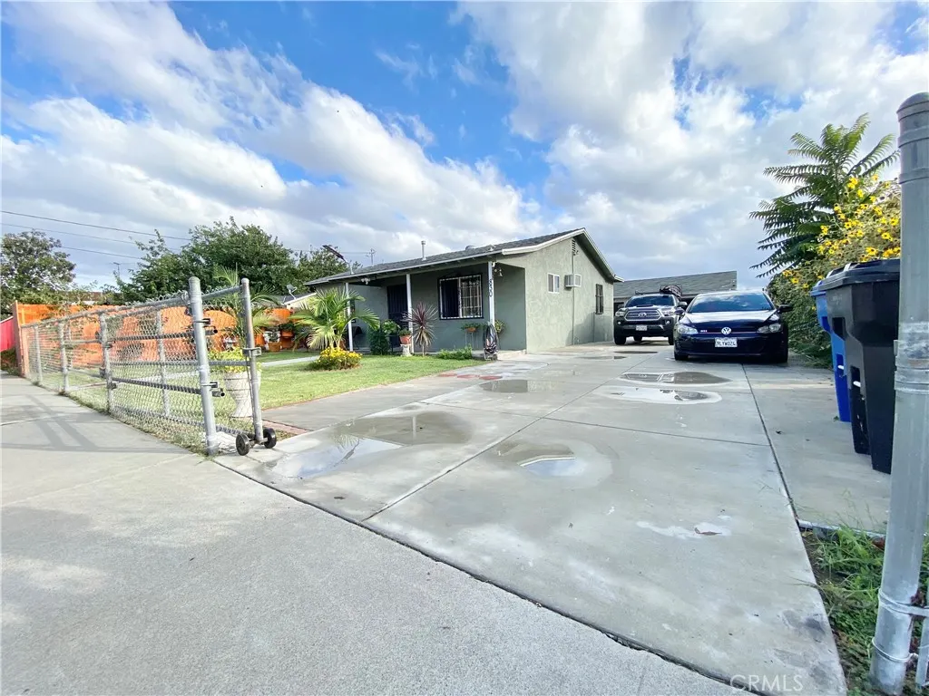 830 E Emporia Street