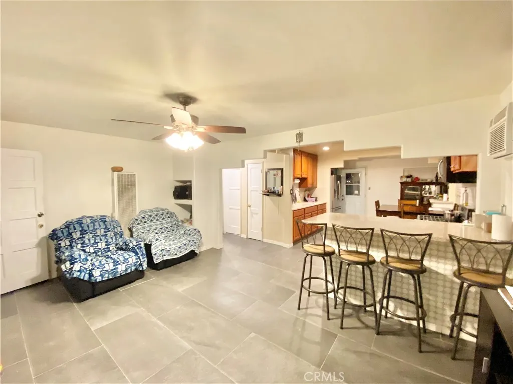830 E Emporia Street