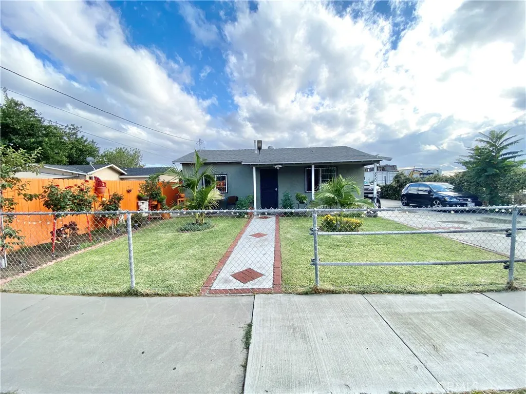 830 E Emporia Street