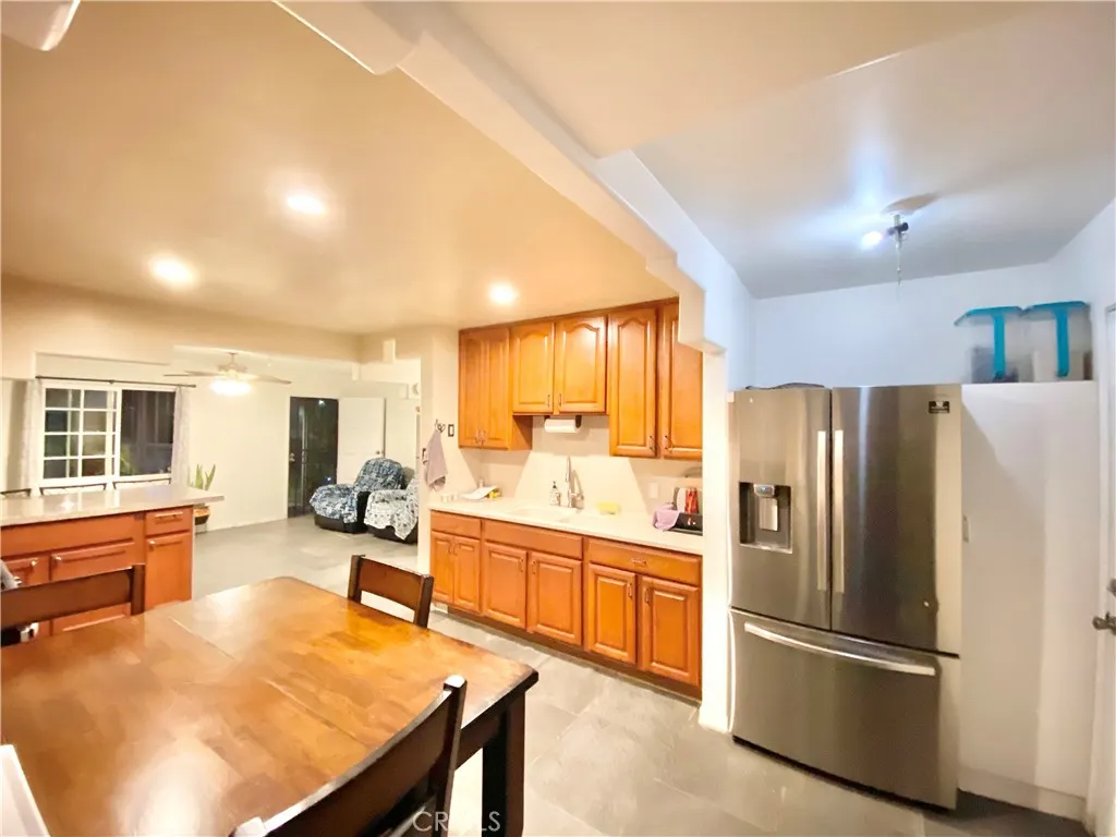 830 E Emporia Street