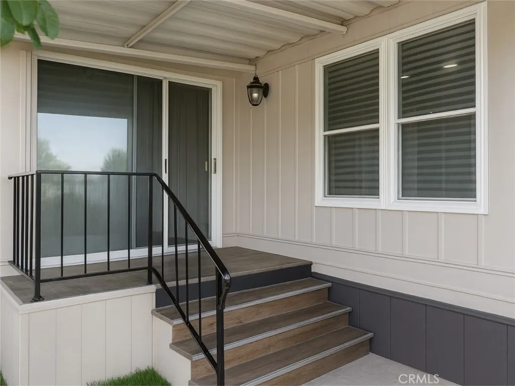 1045 Azusa #191