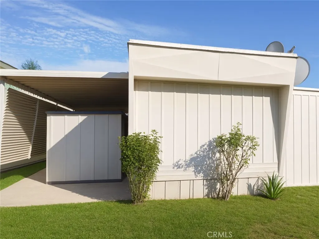 1045 Azusa #191