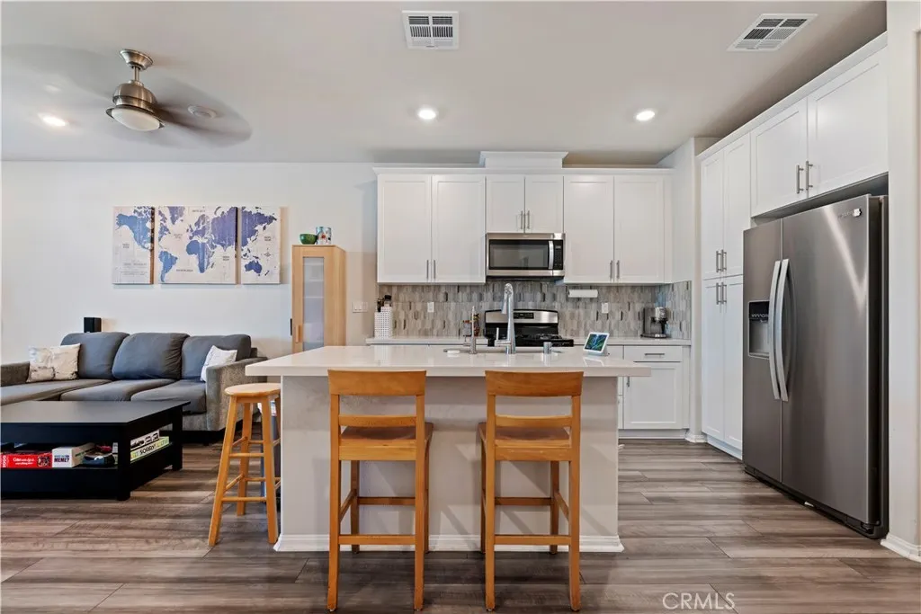 1750 Cayton Loop