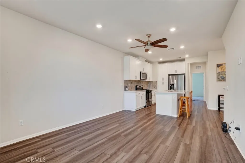 1750 Cayton Loop