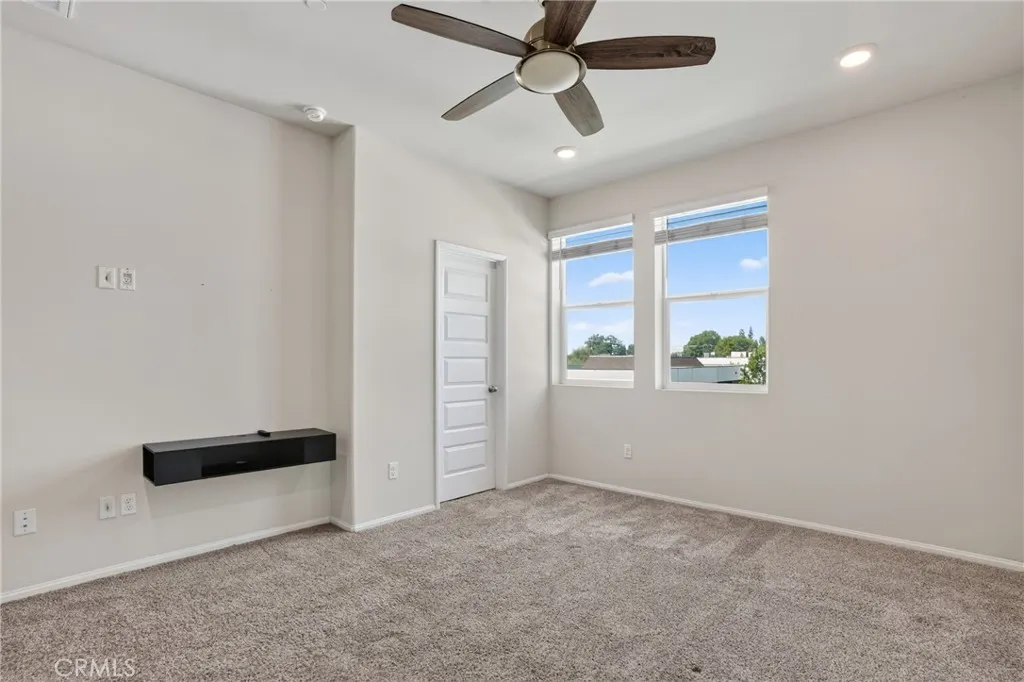 1750 Cayton Loop