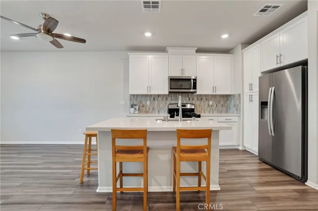 1750 Cayton Loop