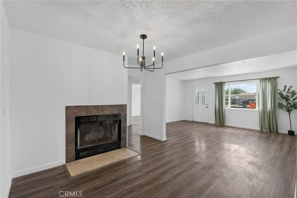 13813 Clearcrest