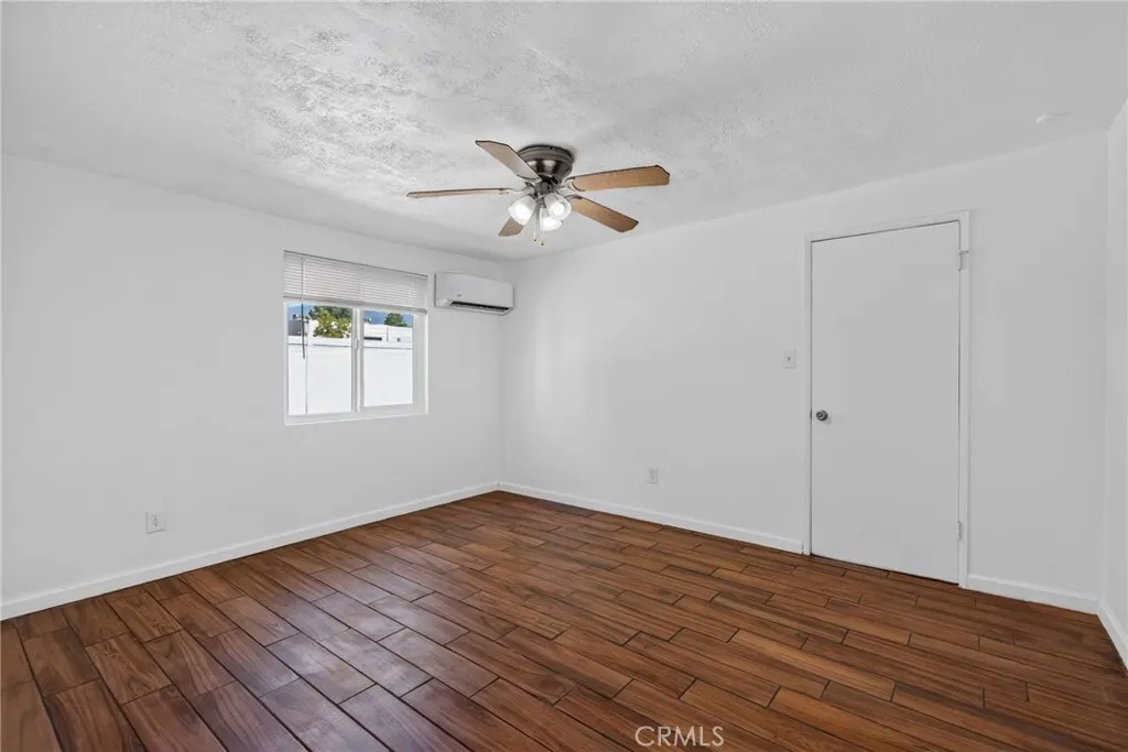 13813 Clearcrest