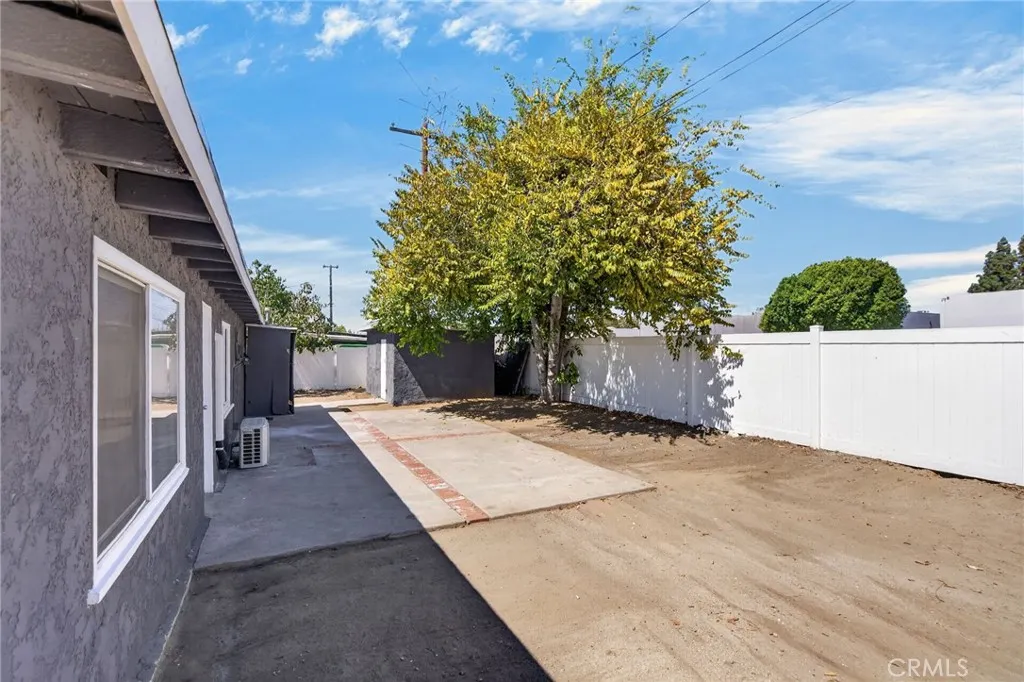 13813 Clearcrest