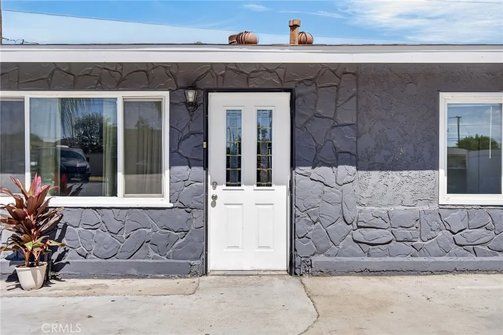 13813 Clearcrest