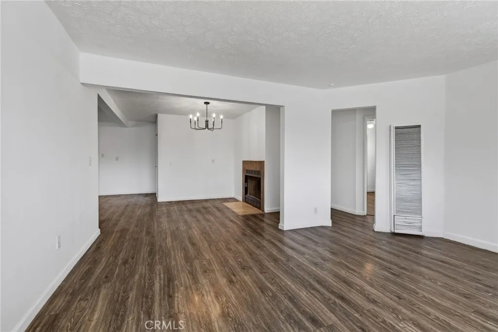 13813 Clearcrest